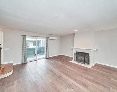 21901 Moneta Avenue - Photo Thumbnail 12