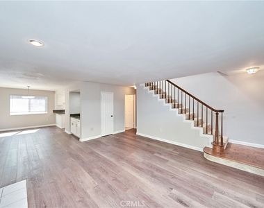 21901 Moneta Avenue - Photo Thumbnail 9