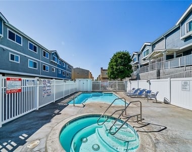 21901 Moneta Avenue - Photo Thumbnail 4