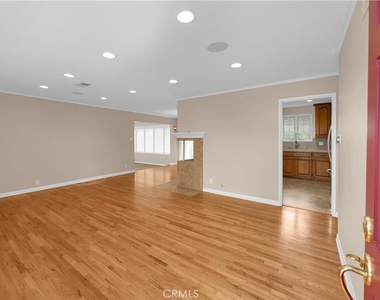10751 Allen - Photo Thumbnail 7