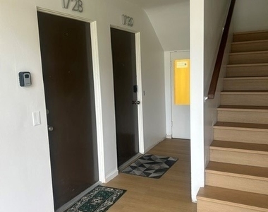 1728 Westcliff Drive - Photo Thumbnail 9