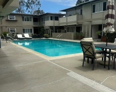 1728 Westcliff Drive - Photo Thumbnail 6