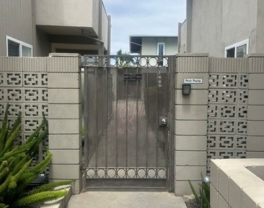 1728 Westcliff Drive - Photo Thumbnail 1