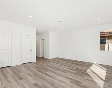 30163 Spineflower St - Photo Thumbnail 4