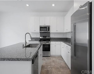 30230 Bonita Springs St - Photo Thumbnail 6