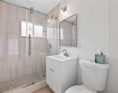 297 Wave Street - Photo Thumbnail 9