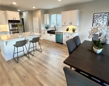 13640 Silver Stirrup Drive - Photo Thumbnail 4
