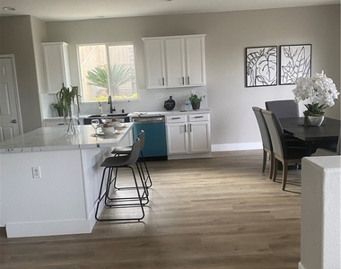 13640 Silver Stirrup Drive - Photo Thumbnail 23