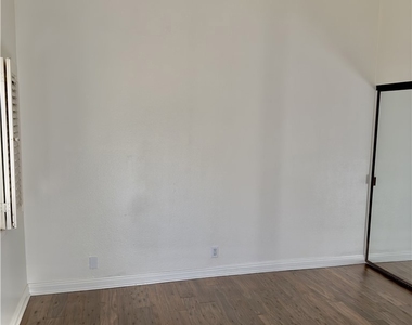 43 Beachcomber Drive - Photo Thumbnail 8