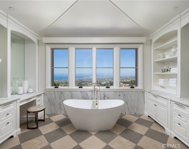9 Pelican Crest Drive - Photo Thumbnail 31