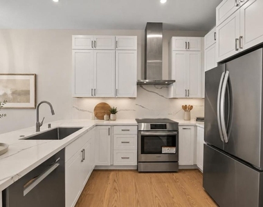 4115 El Camino Real - Photo Thumbnail 1