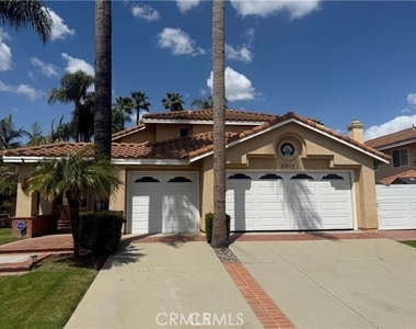 2350 Madrugada Drive - Photo Thumbnail 3