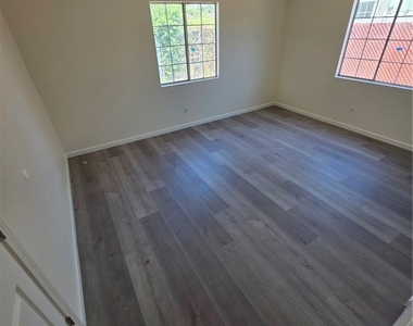 7915 Juniper - Photo Thumbnail 11