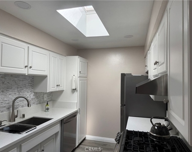 11138 Aqua Vista - Photo Thumbnail 10