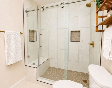 1404 Highridge Street - Photo Thumbnail 22