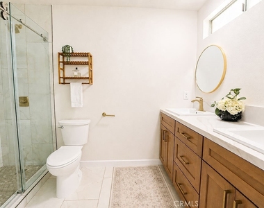 1404 Highridge Street - Photo Thumbnail 20