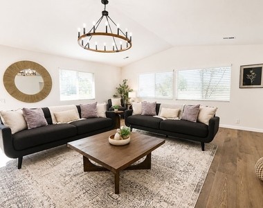 1404 Highridge Street - Photo Thumbnail 4