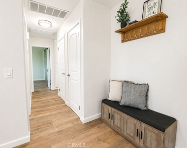 1404 Highridge Street - Photo Thumbnail 12