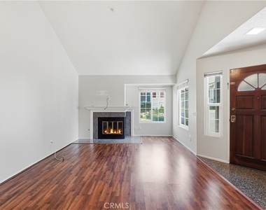 273 Monroe Court - Photo Thumbnail 2