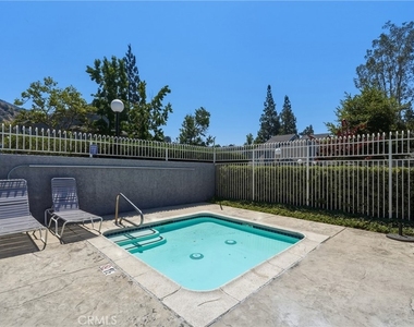 273 Monroe Court - Photo Thumbnail 20