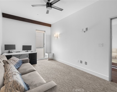 6735 Yucca - Photo Thumbnail 7