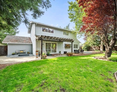 206 Sheila Ct - Photo Thumbnail 14
