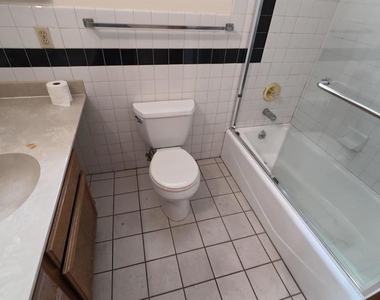 1418 15th Ave - Photo Thumbnail 2