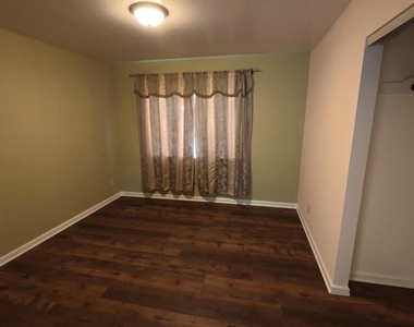 1418 15th Ave - Photo Thumbnail 9