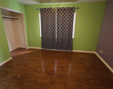 1418 15th Ave - Photo Thumbnail 10