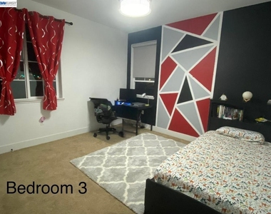 1509 Adelsheim Ave - Photo Thumbnail 11