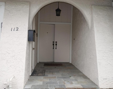112 Marchbanks Ct - Photo Thumbnail 1