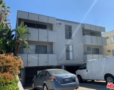7924 Clinton Street - Photo Thumbnail 19