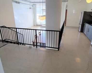 530 Molino Street - Photo Thumbnail 3