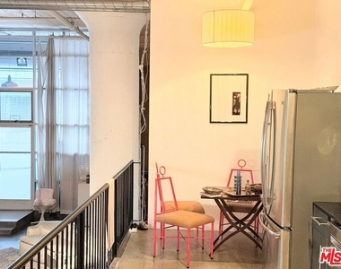 530 Molino Street - Photo Thumbnail 4