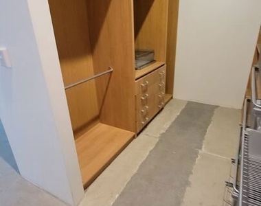 530 Molino Street - Photo Thumbnail 9