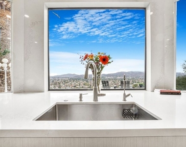 3485 Ridgeford Drive - Photo Thumbnail 12