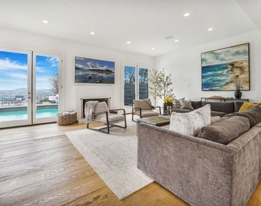 3485 Ridgeford Drive - Photo Thumbnail 8