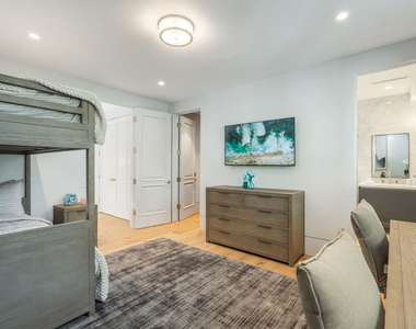 611 N Hillcrest Road - Photo Thumbnail 42