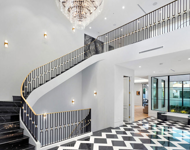 608 N Alpine Drive - Photo Thumbnail 2