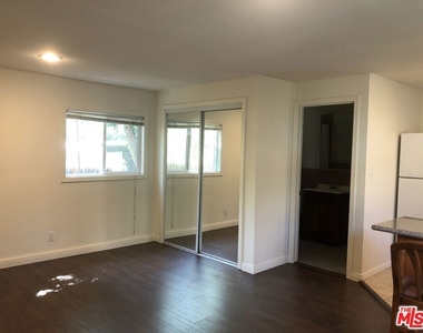 3708 Altura Avenue - Photo Thumbnail 11