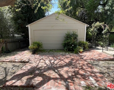3708 Altura Avenue - Photo Thumbnail 2