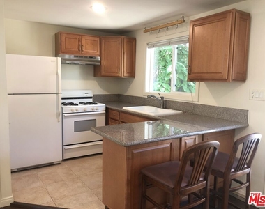 3708 Altura Avenue - Photo Thumbnail 7