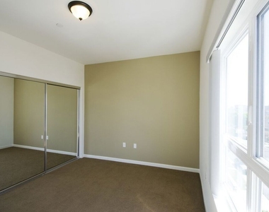 546 N Oxford Avenue - Photo Thumbnail 19