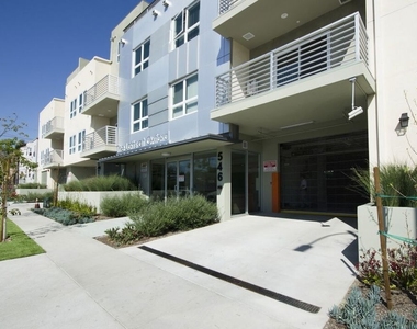 546 N Oxford Avenue - Photo Thumbnail 23