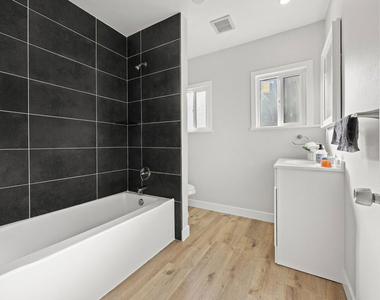 5465 S Victoria Avenue - Photo Thumbnail 15