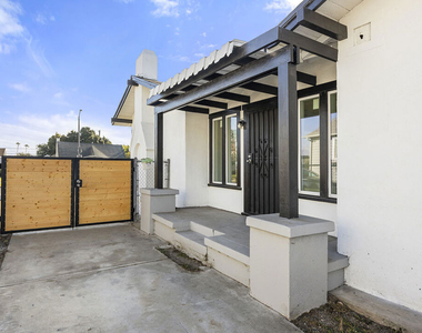 5465 S Victoria Avenue - Photo Thumbnail 23