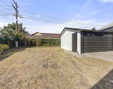 5465 S Victoria Avenue - Photo Thumbnail 21