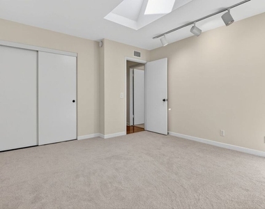 1331 Avenida De Cortez - Photo Thumbnail 31