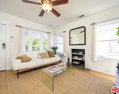 2213 Arizona Avenue - Photo Thumbnail 4