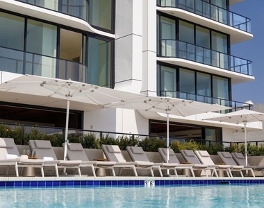 11750 Wilshire Boulevard - Photo Thumbnail 35